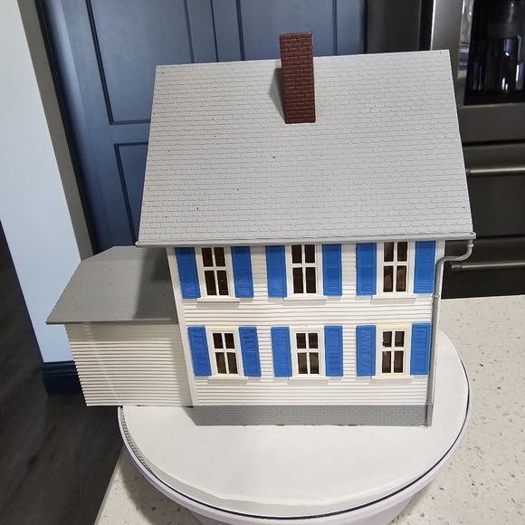 Sinatra House #6351 Train Christmas Village O-O27 Scale Original Box - Picture 10 of 17